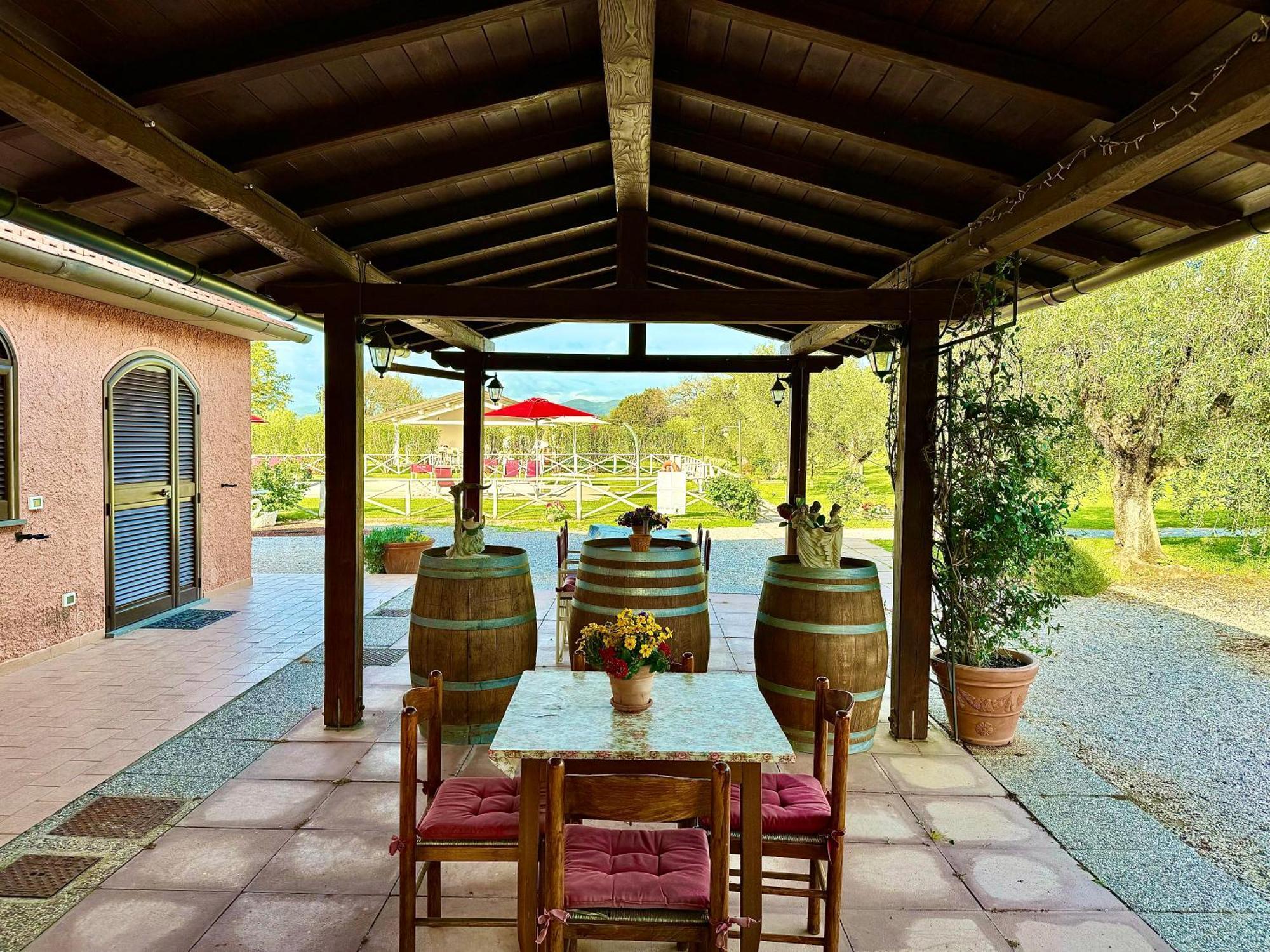 Agriturismo Re Di Fiori Donoratico Exterior photo